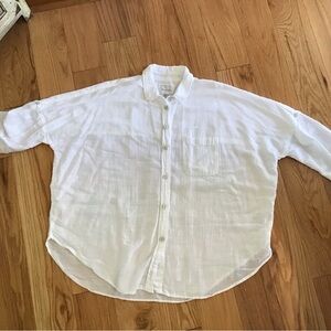 American Eagle Outfitters White Button Down Shirt